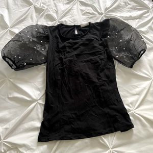Puff sleeved top